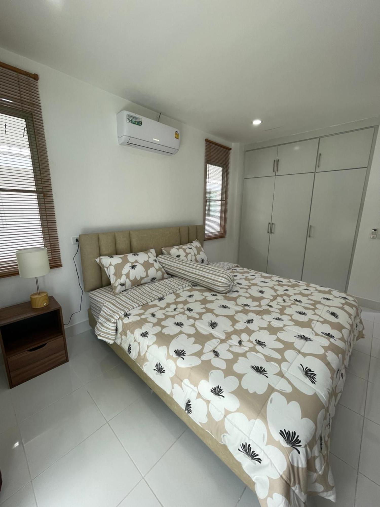Kata Hillside Hideaway Villa Ban Kata Екстериор снимка