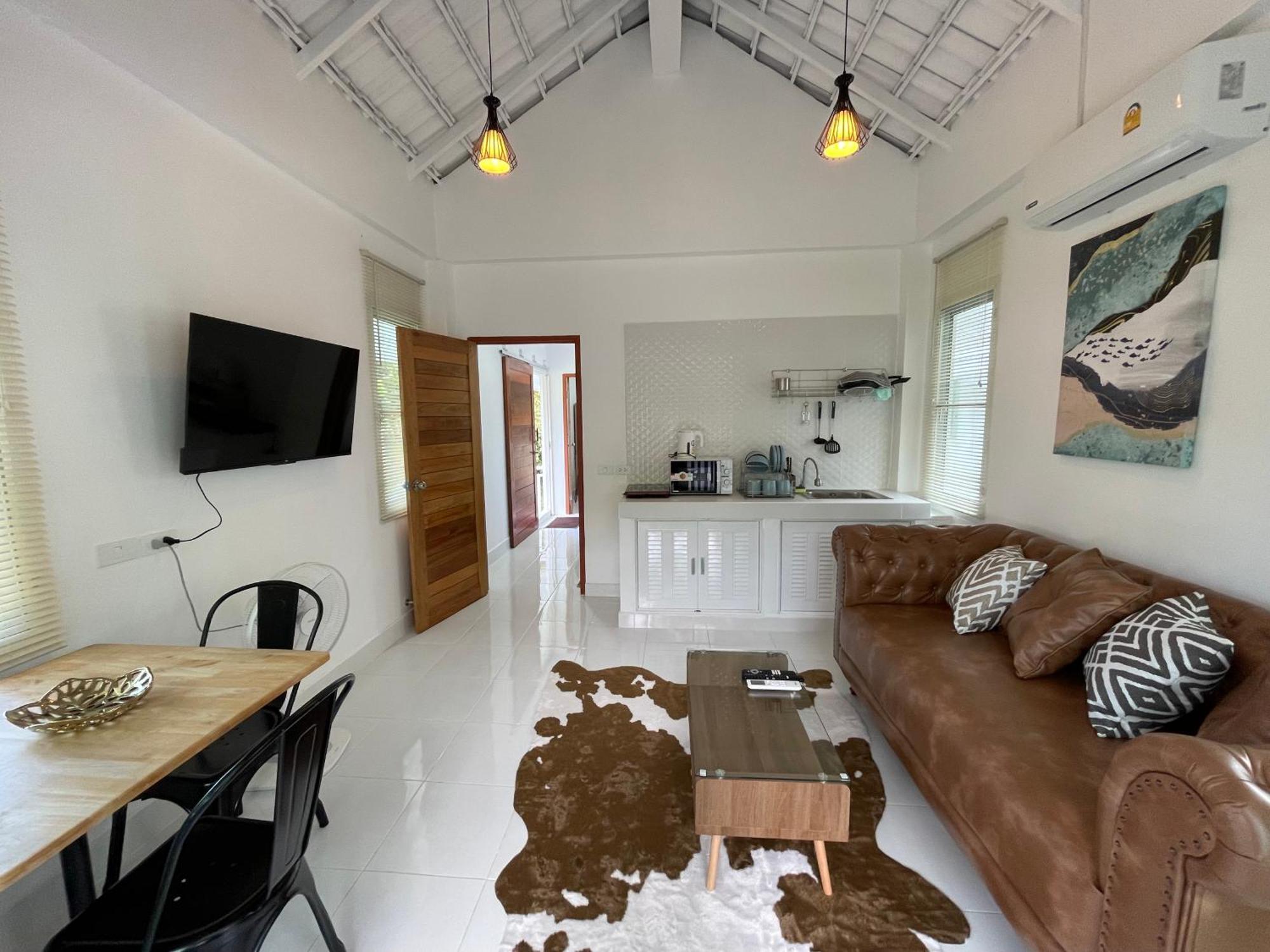 Kata Hillside Hideaway Villa Ban Kata Екстериор снимка